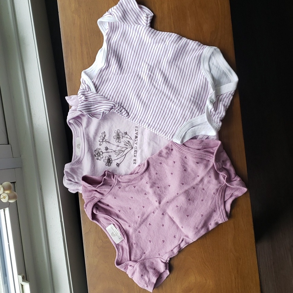 BUNDLE OF 3 ONESIES